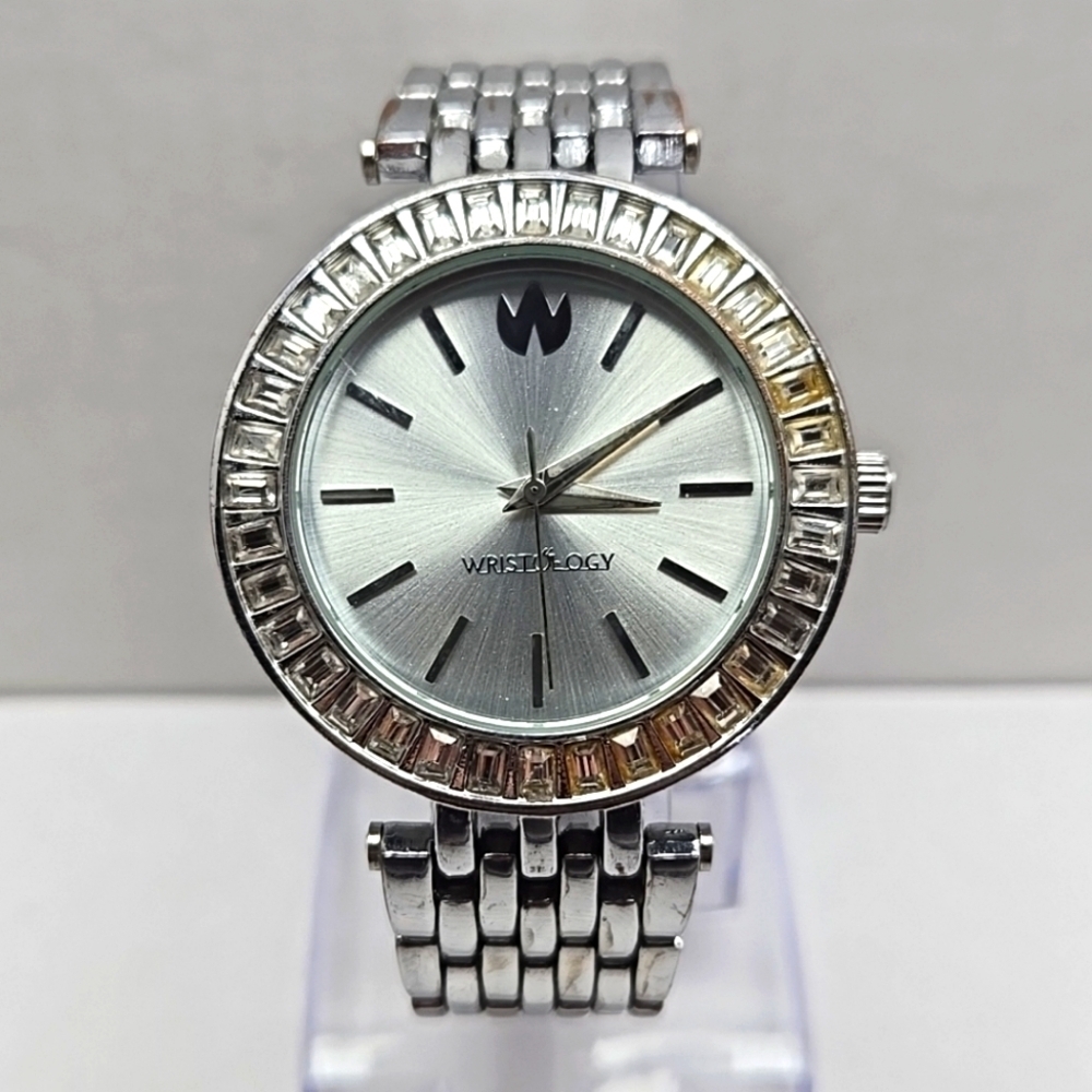 Womens Wristology Silver Tone Crystals Rhinestone Bling Quartz Watch New Battery